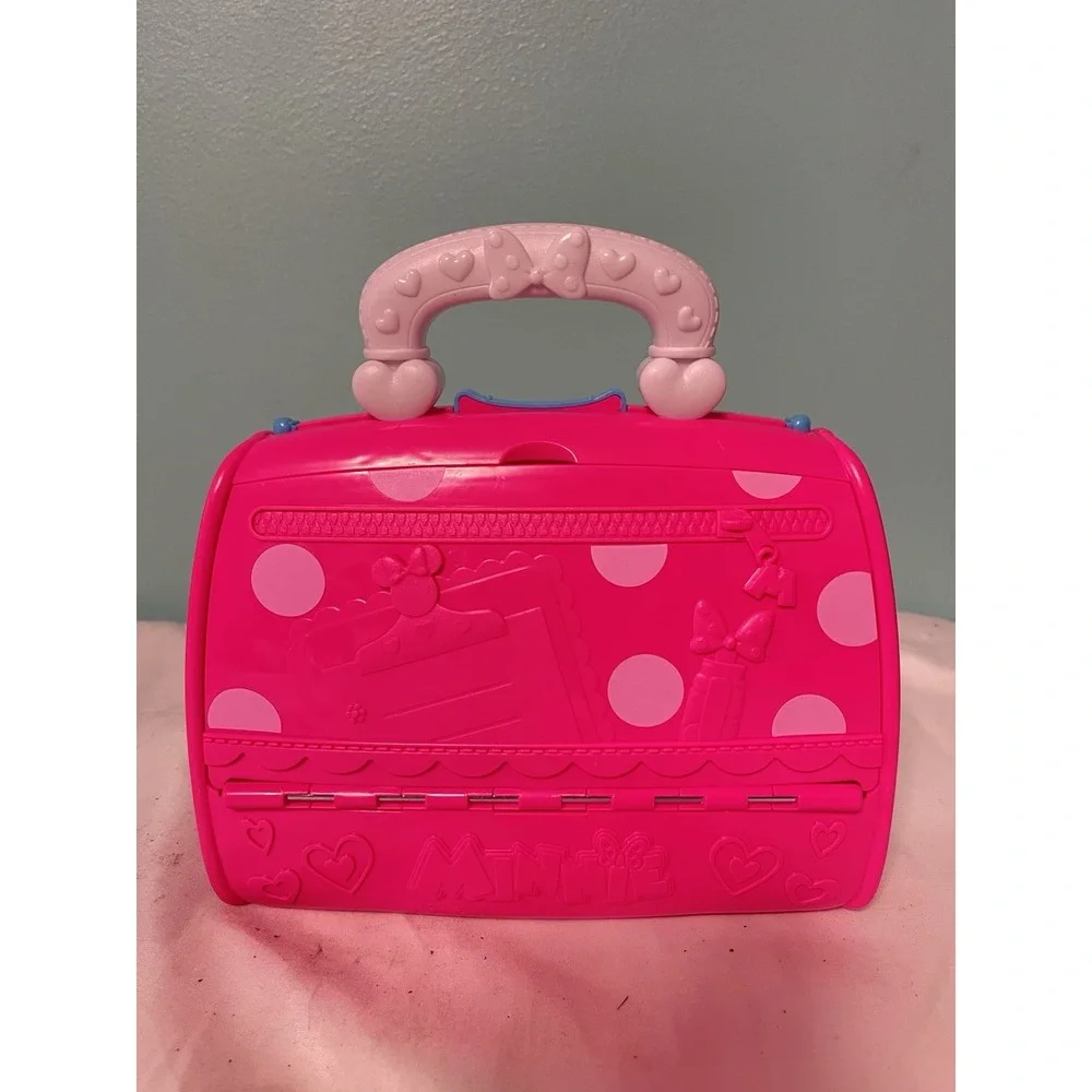 Disney Junior‎ Minnie Bow-Care Doctor Bag Playset. Preowned.